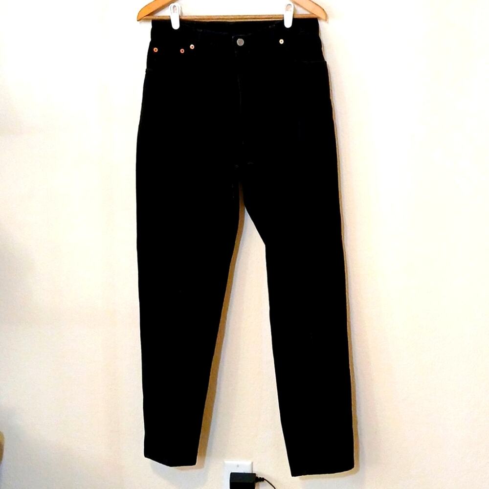 Vintage Levi's Women's 550 Black Relaxed Fit Tapered Jeans 90s